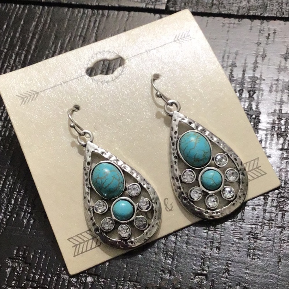 NWOT Boho Southwestern Earrings!